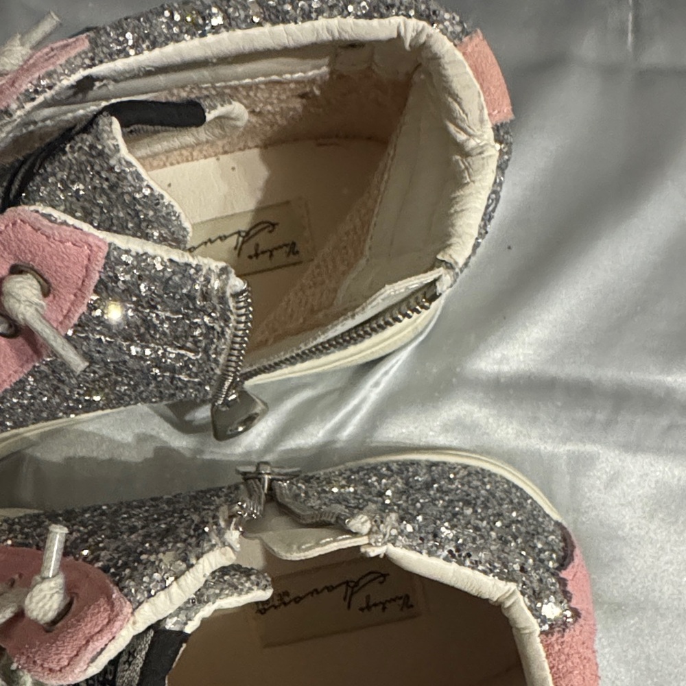NEW Vintage Havana ladies Glitter High-Top Sneakers with Pink Accents - Picture 2 of 4